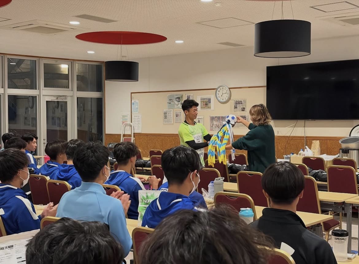 信栄食品様から差し入れをいただきました